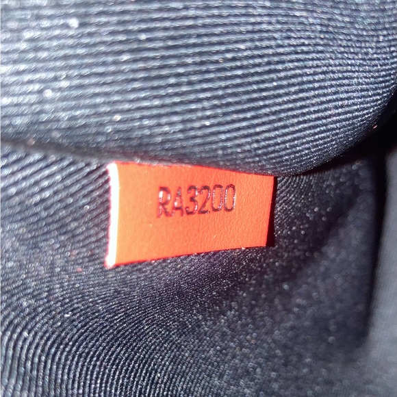 🕹️ Louis Vuitton 🕹️ Monogram A4 Multipocket Pochette Clutch/Laptop Bag  NWT - Picture 10 of 16